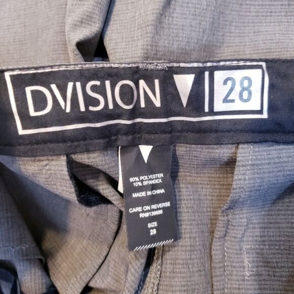 Division Gray Stripe Casual Flat Front Chino Style Shorts Men's Size 28 - Picture 6 of 8